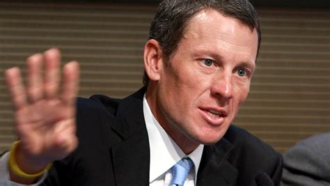 Lance Armstrong considers starting new cancer foundation