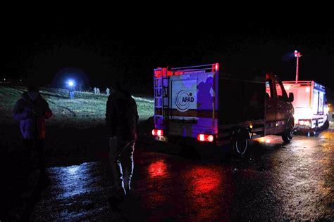 Search teams probe wreckage after Libyan army chief, 7 others are ...