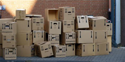 Where to Find Moving Boxes | Moving Happiness Home