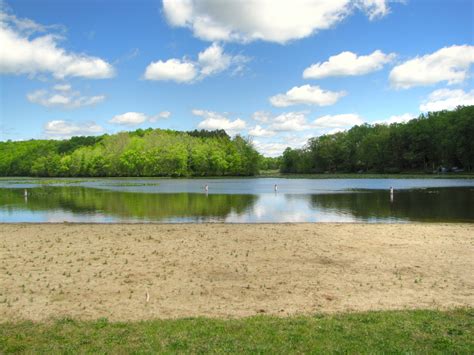 Jackson Lake State Park, an Ohio State Park located near Gallipolis ...