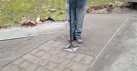 Packing Pavers without Compactor 的图像结果