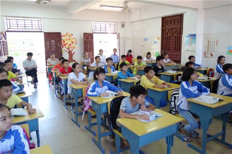三亚已有119所中小学开展午餐午休服务 力争年底覆盖所有有条件的农村学校_腾讯新闻