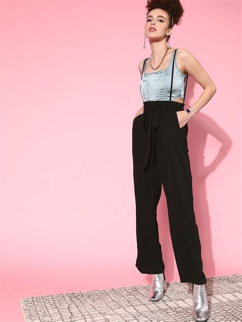 Berrylush Women Solid Black High-Rise Tie-Up Waist Pleated Parallel Tr