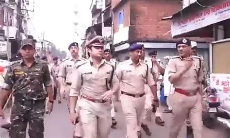 Bhopal: Police patrolling conducted on foot across state; DGP with ...
