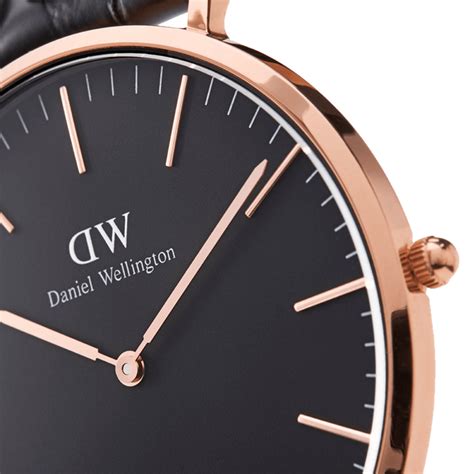 St Mawes - Men's rose gold watch with leather strap | DW