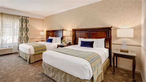 East Corona Rooms & Suites | 2 Queen Studio | Ayres Hotel CA