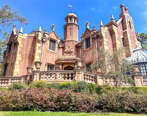 Haunted Mansion is Officially Closed For Refurbishment - MickeyBlog.com