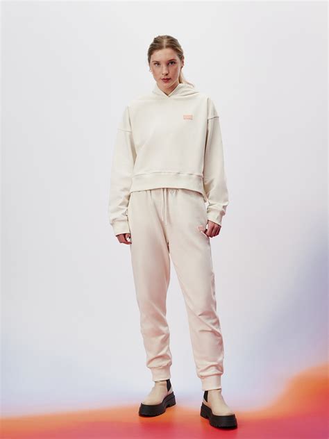 Women Sweatpants FCBM white | Official FC Bayern Munich Store