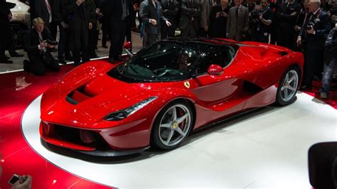 More pics of the Ferrari LaFerrari | Top Gear