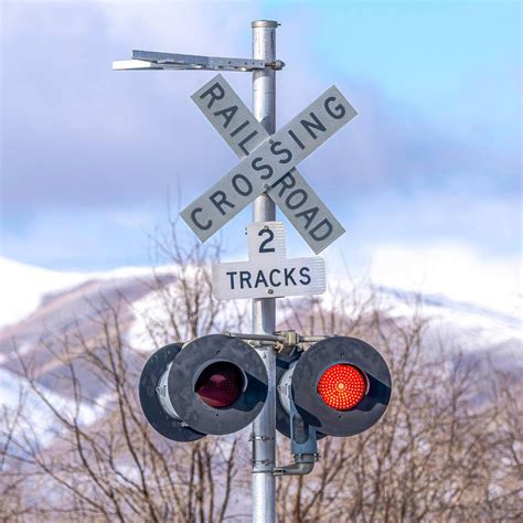 Railroad Crossing Sign and Safety for Drivers
