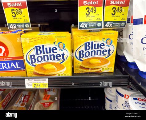 Blue bonnet margarine hi-res stock photography and images - Alamy