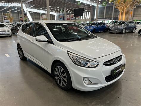 2016 Hyundai Accent V 1.6 Fluid Q2FyTGlzdGluZzoyNjUzNzc R159900 | Avo Auto