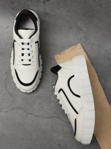 Roadster Lightweight Sneakers Shoe's Sneakers For Women - Buy Roadster ...