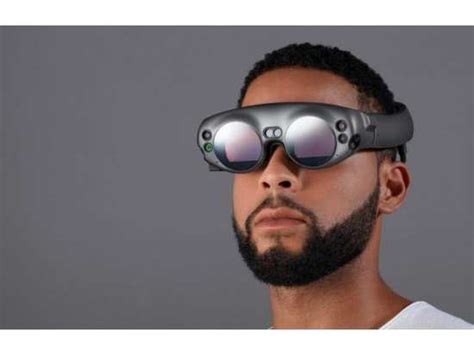 Researchers are making AR glasses that can help visually impaired ...