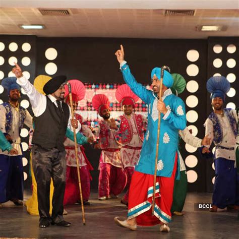 Lehmber Hussainpuri and Sarabjeet Cheema in a still from Punjabi movie ...