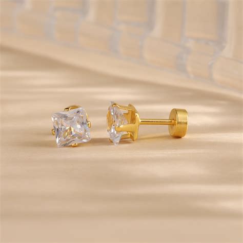 Sovereign Square Gold Studs Earrings – Nimee Luxe