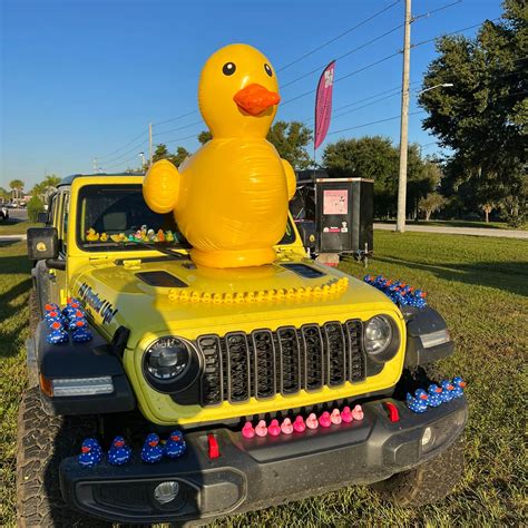 Duck Duck Jeep founder Allison Parliament apologized to fans & said she 'needed a break' days ...