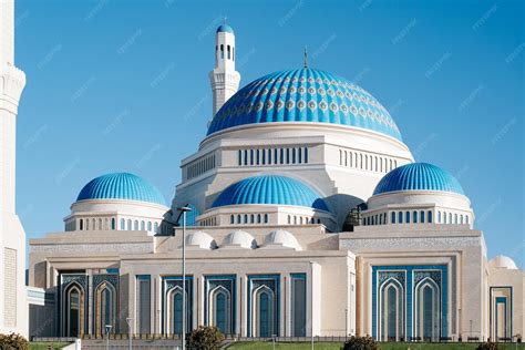 Closeup of central mosque of astana exterior of beautiful muslim religious building | Premium Photo