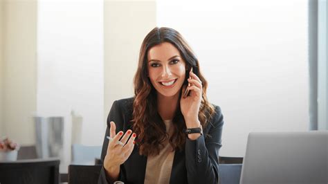 LLC vs Corporation: Ownership Structure, Taxation, Formation, Pros and Cons