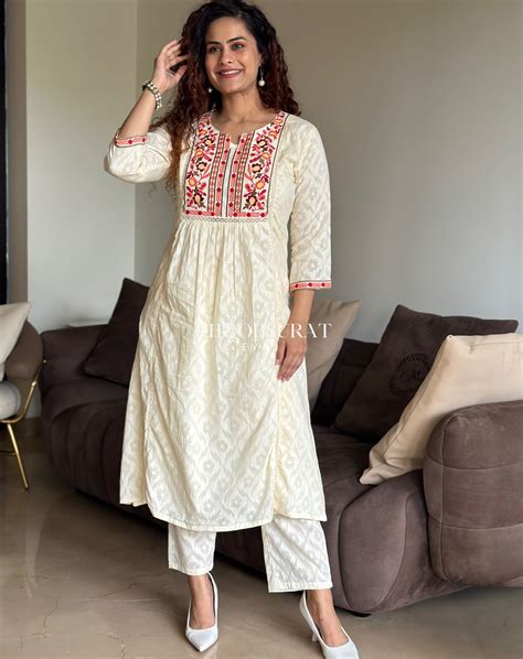 WHITE EMBROIDERED COTTON COORD SET – Khoobsurat Eva