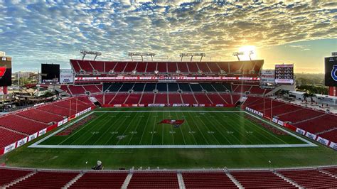 Huge career bowl set for Raymond James Stadium with hundreds of jobs ...