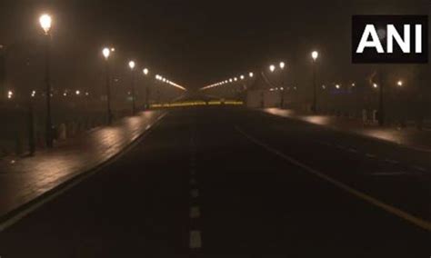 Delhi NCR sees sudden change in weather, receives light rain