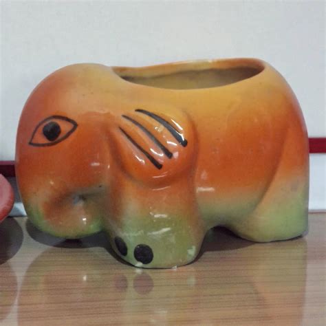 Baby Elephant-Shaped Ceramic Pots (Multiple Colours) – Plant Orbit