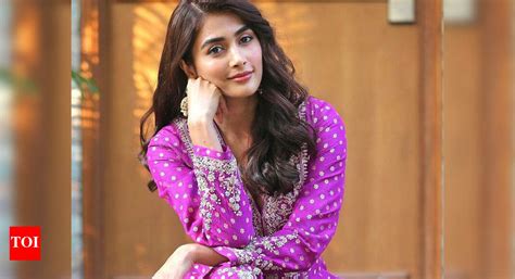 Pooja Hegde busies herself with scripts during lockdown | Hindi Movie ...