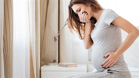 孕妇胃里老是反酸，这几个方法简单实用，缓解孕期反酸症状