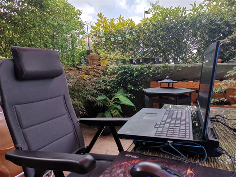 Outdoor setup : r/Alienware