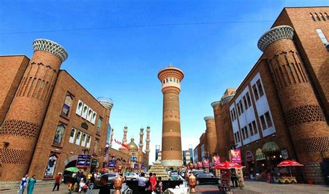新疆乌鲁木齐最有特色的几条老街巷，让人感觉像在国外一样！