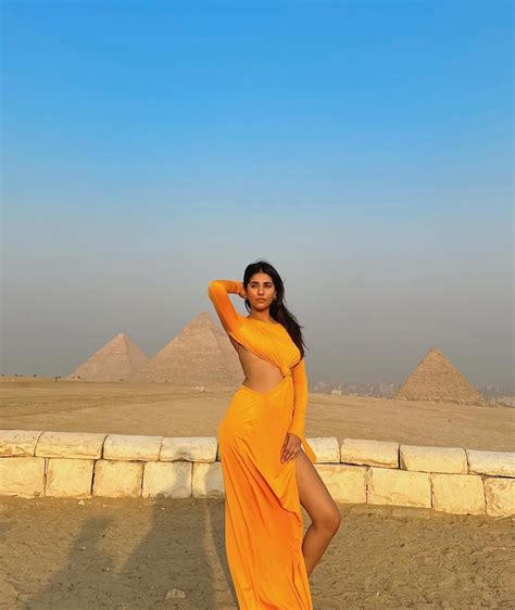 Surleen Kaur and Meeti Kalher [new] : r/thighzone