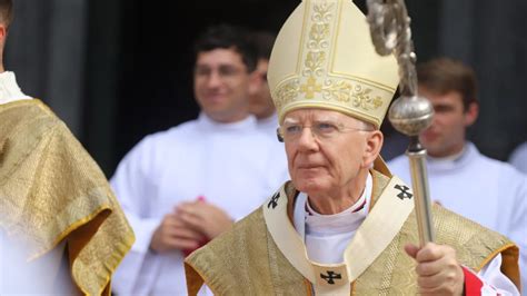 Abp. Jędraszewski: z Polski próbuje się utworzyć statek dryfujący ...