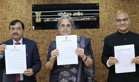 J&K Delimitation Commission signs Final Draft of Delimitation report ...