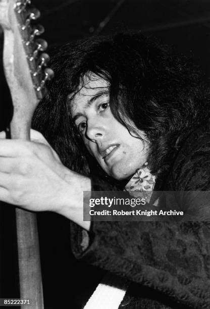 132 Jimmy Page 1969 Stock Photos, High-Res Pictures, and Images - Getty ...
