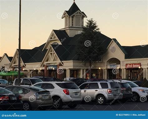 Tanger Outlets in Sevierville, Tennessee Editorial Stock Photo - Image ...