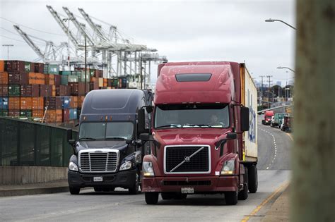 California unveils mandate to phase out diesel trucks - CalMatters