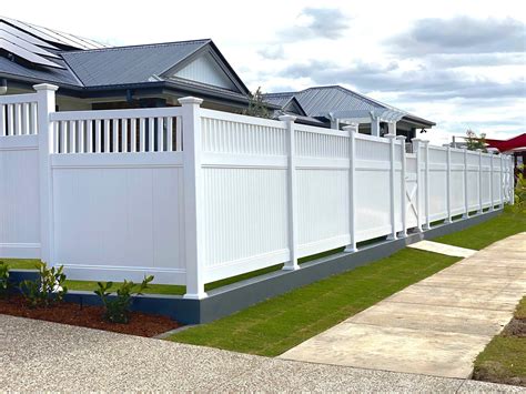 PVC Fence Cost Calculator | Estimate Fencing Installation Price Online