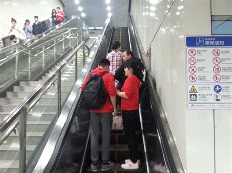 今起，这类物品禁止带上北京地铁！_乘客