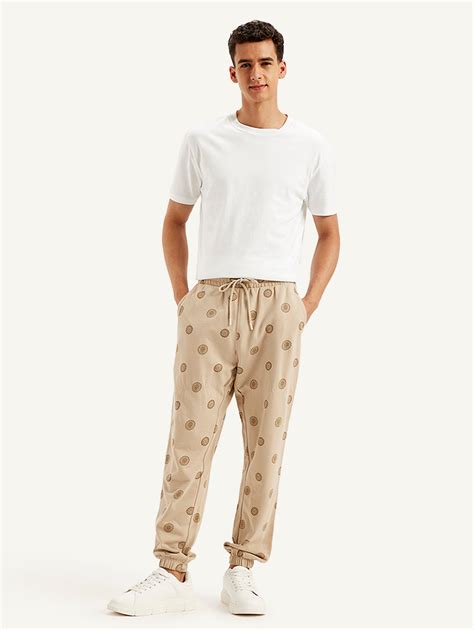 Men's Beige Regular Fit Joggers – Levis India Store