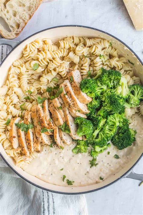 Pasta Alfredo Broccoli Chicken at Sherry Ramos blog