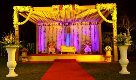 Wedding Venue Walk-through: Aapno Ghar Airport Motel Resort – India's ...