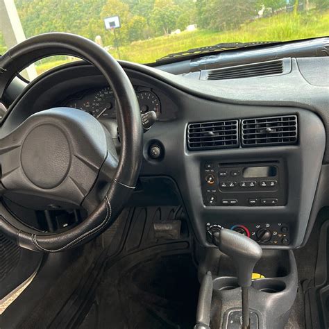 Chevy Cavalier 2000 Interior