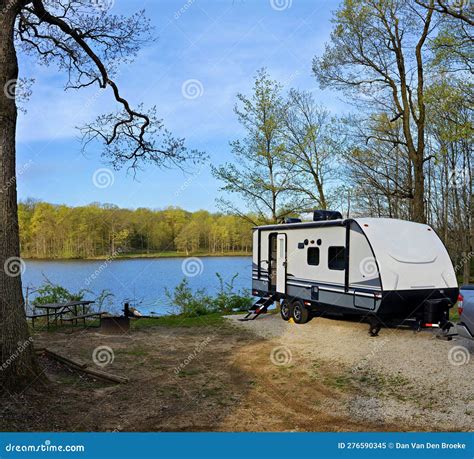 Travel Trailer Camping in the Forest by the Lake at Moraine View State ...