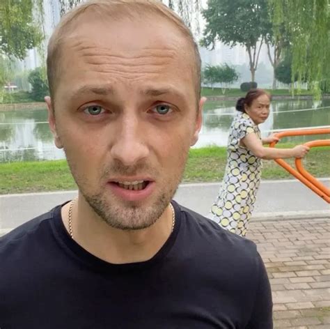 Александр Зубарев (Zubarefff) - биография блогера из Тик Тока