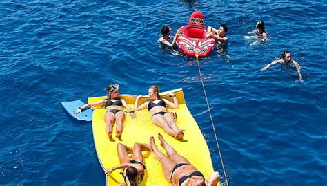 Excursión a Cala Saladeta y Ses Margalides en barco, Sant Antoni de ...