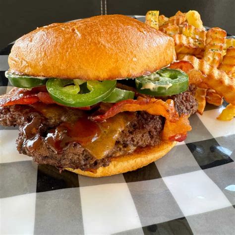 Jalapeño Popper Smash Burgers - Cooking in the Midwest