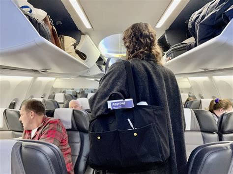 Icelandair Economy Class Review: FI622 Newark Airport (EWR) to ...