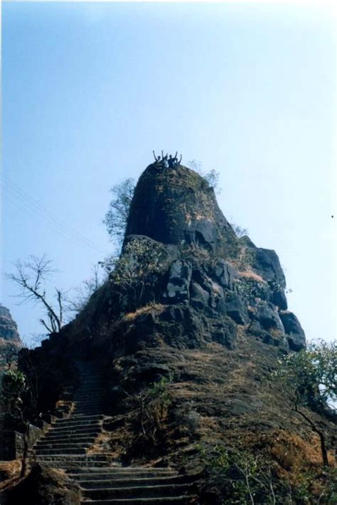 Hrishi's Torna-Longana-Raigad Trek
