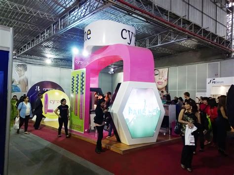 Grupo Calgary: Stands, Opiniones de clientes y Servicios